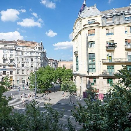 Bpr The Golden Astoria With Balcony And A/C Apartment Budapest Exterior photo