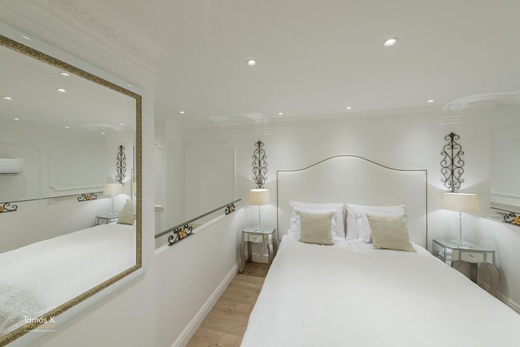 Bpr The Golden Astoria With Balcony And A/C Apartment Budapest Exterior photo